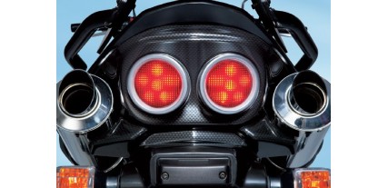 EMBELLECEDOR LUCES TRASERAS,