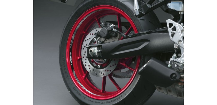 ADHESIVO LLANTA NEGRO GSX-8R/S