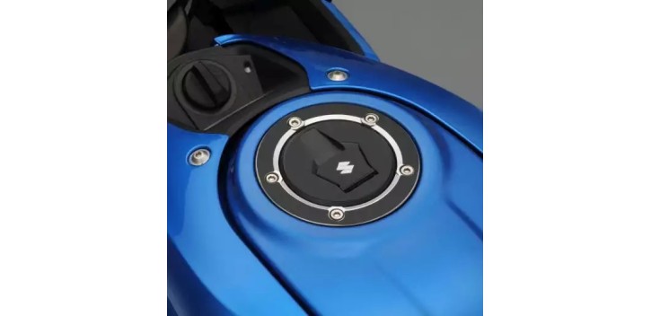 PROTECTOR TAPON DEPOSITO GSX125 R/S NEGRO PROTECTOR TAPON DEPOSITO GSX125 R/S NEGRO