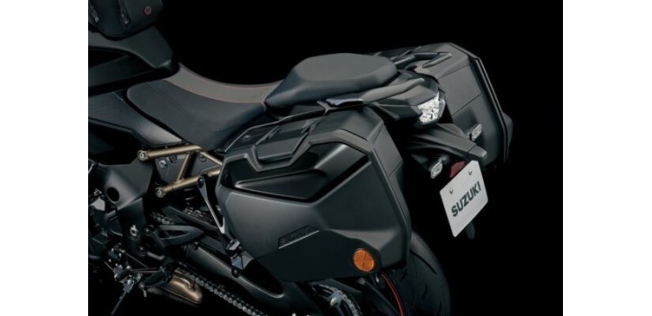 KIT DE MALETAS GSX-S1000GT/GX NEGRO BRILLANTE GLASEADO KIT DE MALETAS GSX-S1000GT/GX NEGRO BRILLANTE GLASEADO