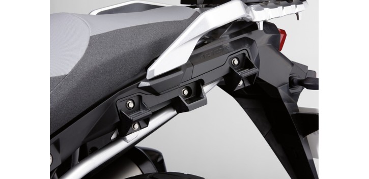 SOPORTE MALETAS LATERAL SUZUKI DL650 2017-2024 REF 93700-31820-000